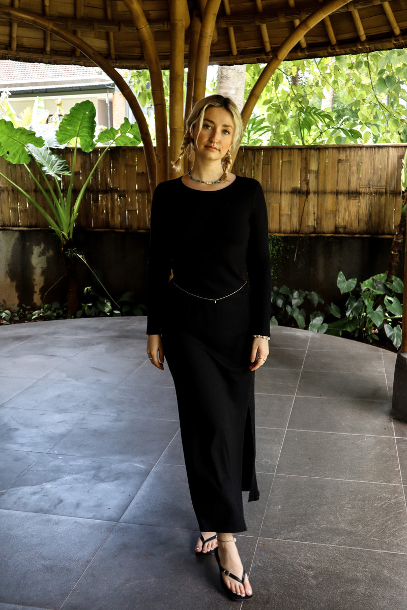 Long skirt with slit - Black bamboo
